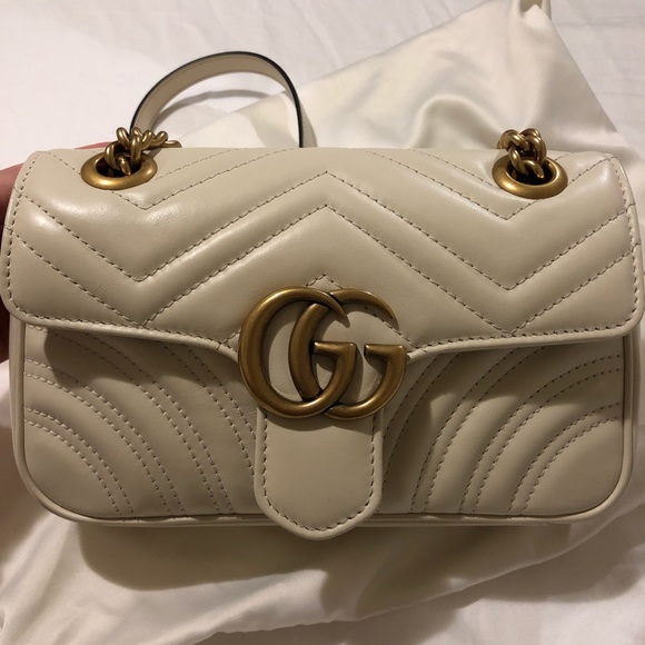 Mini Gucci Marmont Matelassé Leather Shoulder Bag - Picture 2 of 8